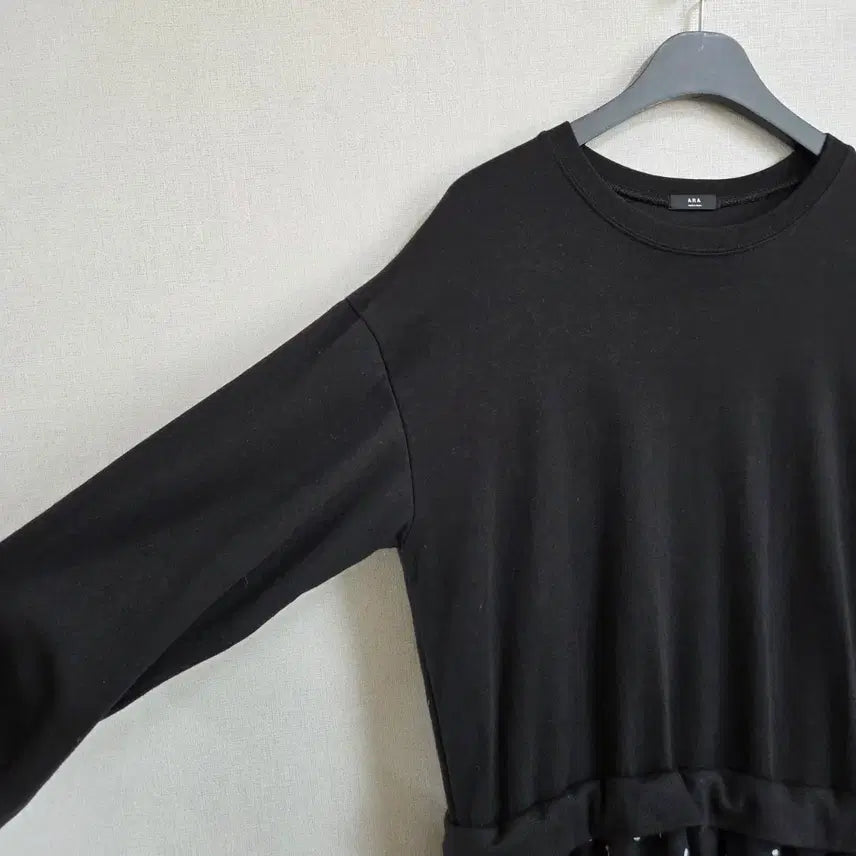 [SOLD OUT] 여성 블랙 도트 캉캉 롱 맨투맨 원피스 F JJ411