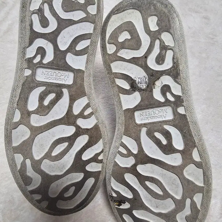 [SOLD OUT] 알렉산더맥퀸240