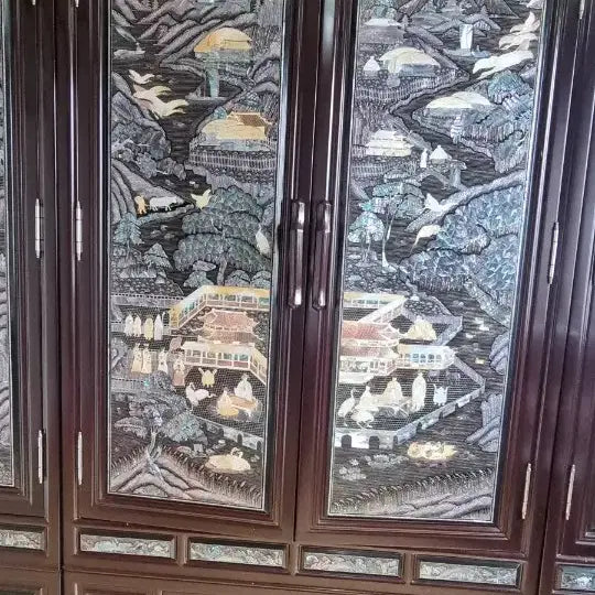 [BUNJANG] Najeonchilgi (Mother-of-Pearl) Wardrobe / 나전칠기 장농(5통 305)