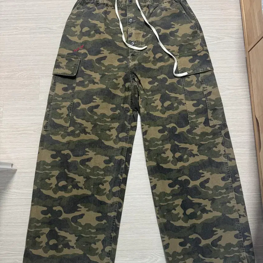 [BUNJANG] Matinkim Drawing Hem Cargo Pants Khaki XL / 마뗑킴 드로잉 헴 카고 팬츠 카키 새상품 XL