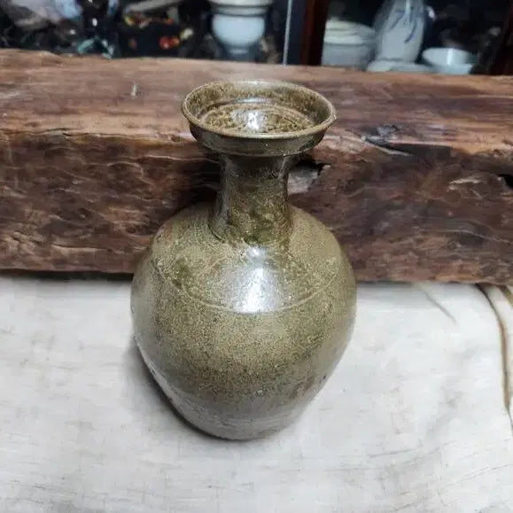 [BUNJANG] Authentic Goryeo Dynasty Yellow-Green Celadon Wide-Mouth Bottle / 진품//고려시대 황청자 광구병