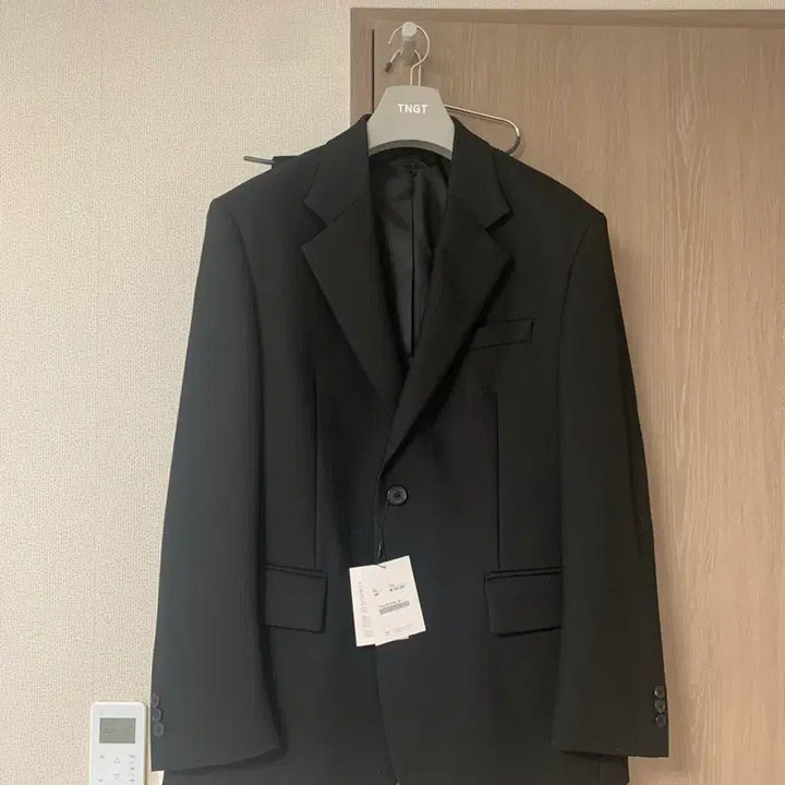 [BUNJANG] Tngt Black Twill Notched Single Setup / Tngt 블랙 트윌 노치드 싱글 셋업 100