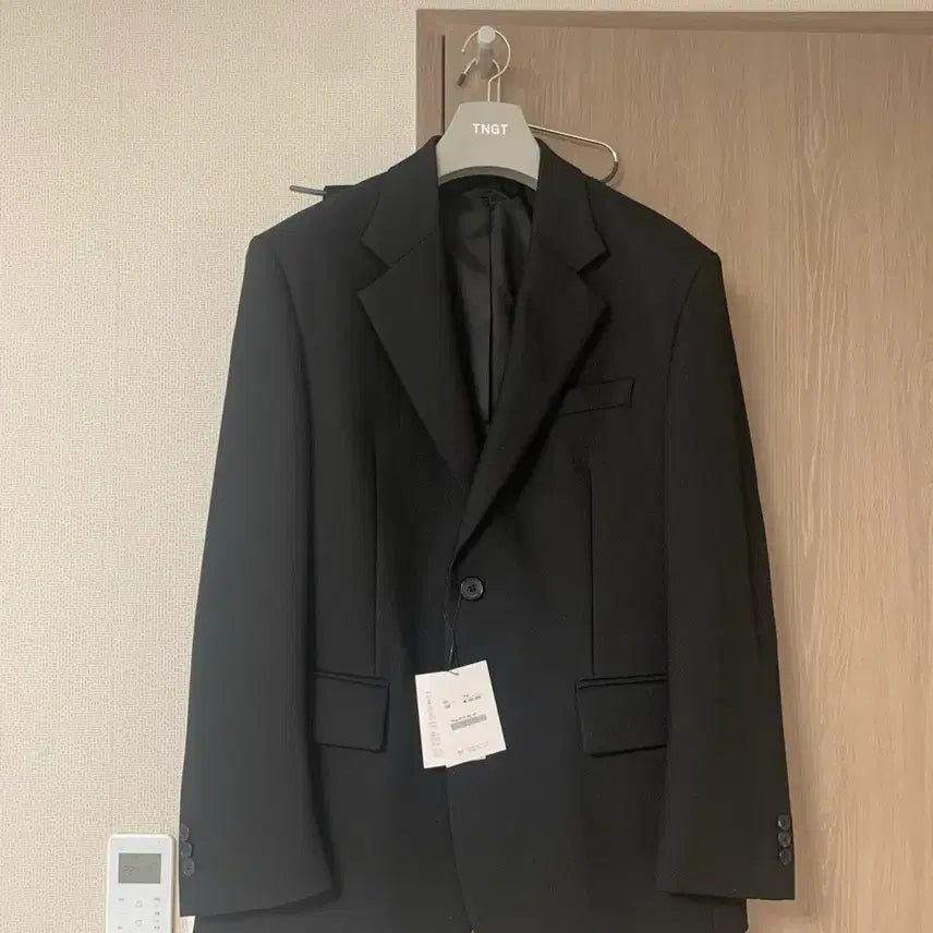 [BUNJANG] Tngt Black Twill Notched Single Setup / Tngt 블랙 트윌 노치드 싱글 셋업 100