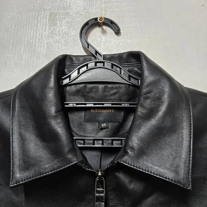[BUNJANG] Kasibadi Lambskin Leather Vest / 카시바디 양가죽 조끼 55