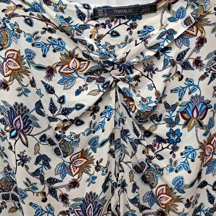 [BUNJANG] Zara Trafaluc Floral Pattern Blouse / 자라 트라팔룩 플라워 패턴 블라우스
