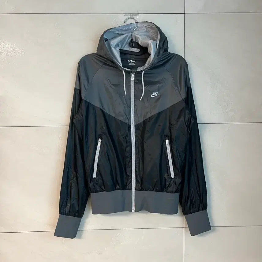 [BUNJANG] Nike Windrunner Women&