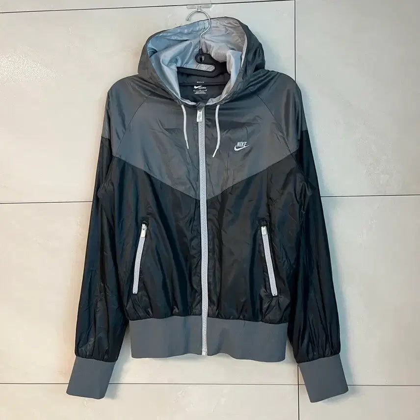 [BUNJANG] Nike Windrunner Women&