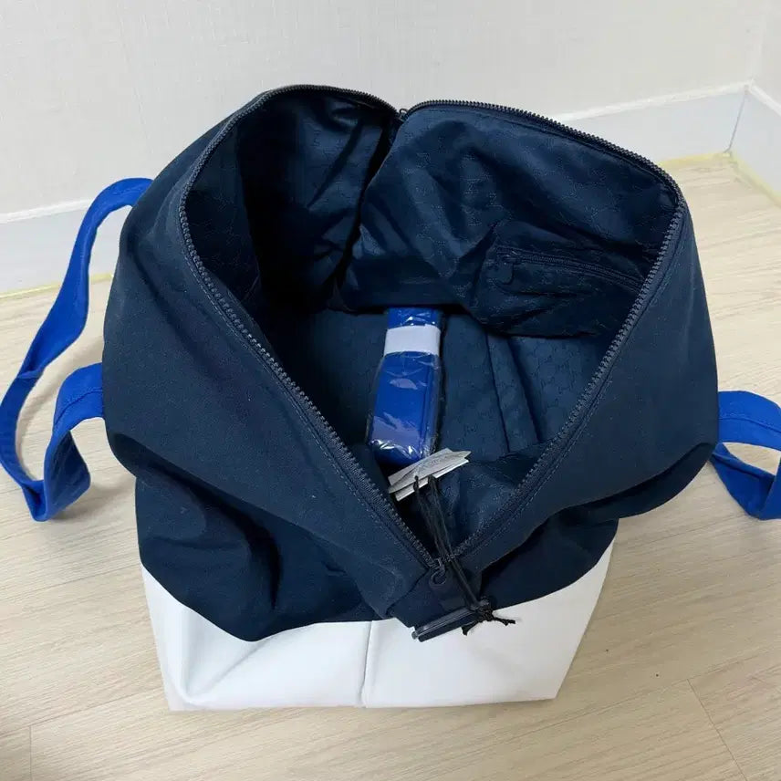 [BUNJANG] MINI Car Face Detail Duffel Bag - Blazing Blue / MINI 카 페이스 디테일 더플백 - 블레이징 블루
