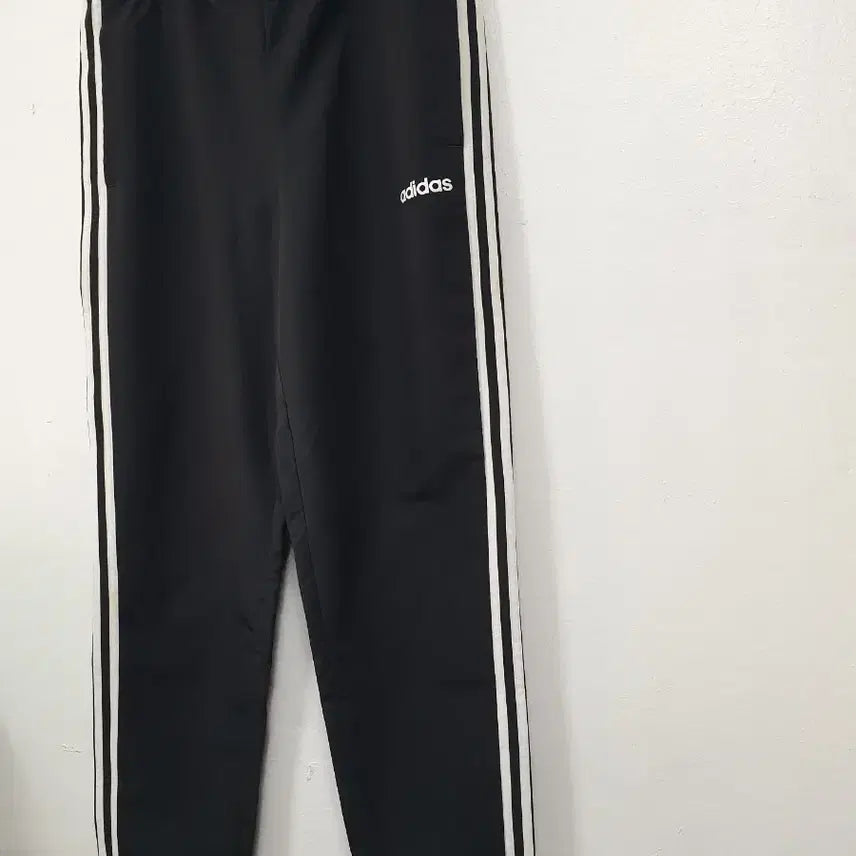 [BUNJANG] Adidas Essential 3S Wind Pants (Black) - Size L / 아디다스 검정색 에센셜 3S 윈드 팬츠 L사이즈