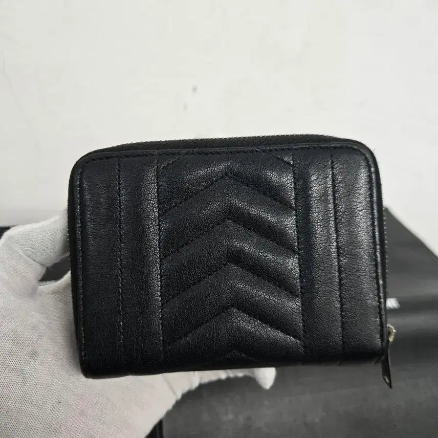 [BUNJANG] Yves Saint Laurent Zip Around Wallet / [정품] 입생로랑 지퍼 반지갑