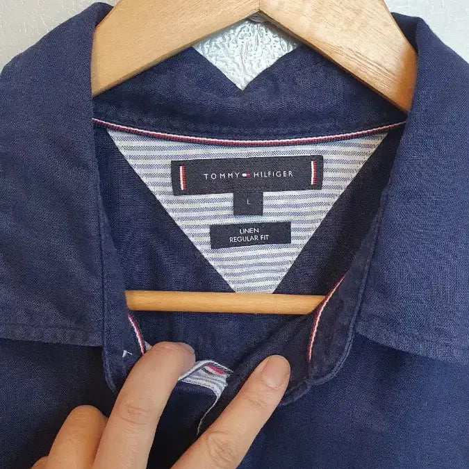 [SOLD OUT] 타미힐피거 네이비 린네반팔 셔츠L사이즈