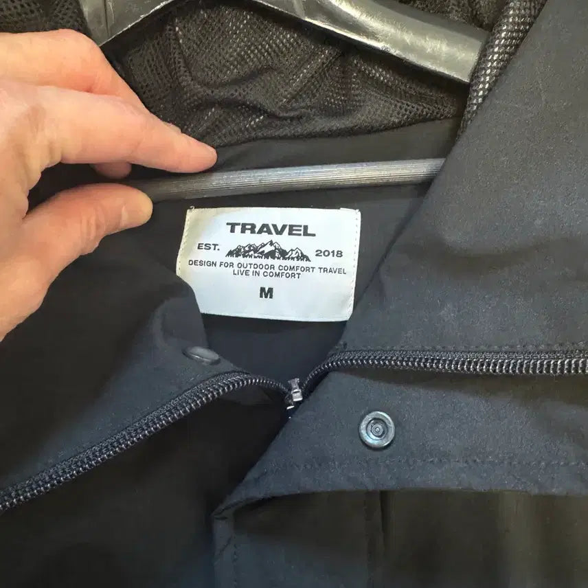 [BUNJANG] Travel Summit Hooded Vest / 트래블 써밋 후드 베스트