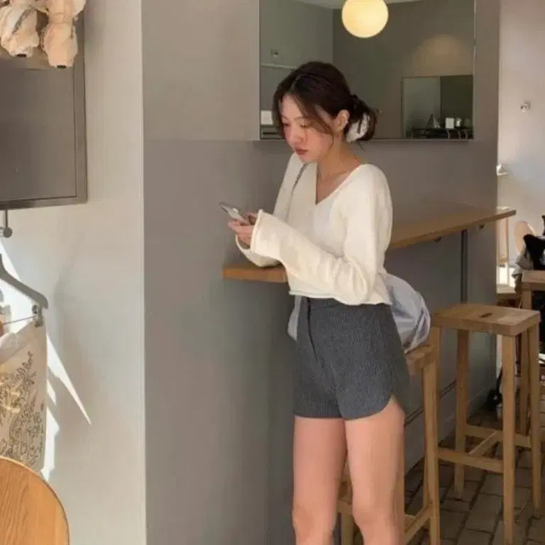 [SOLD OUT] 타낫 립 라운드 숏 팬츠