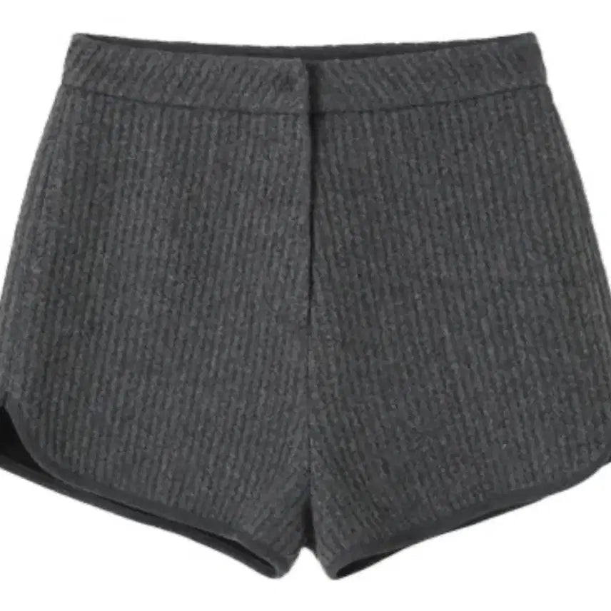 [SOLD OUT] 타낫 립 라운드 숏 팬츠