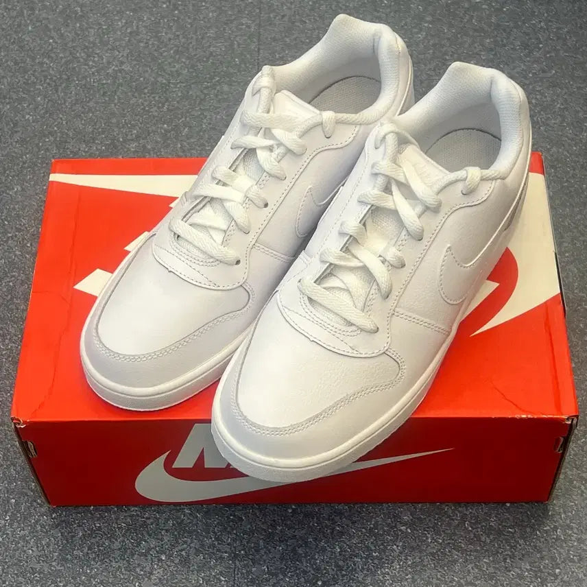 [BUNJANG] Nike Evernon Sneakers / 나이키 에버논  흰색 280mm 새상품