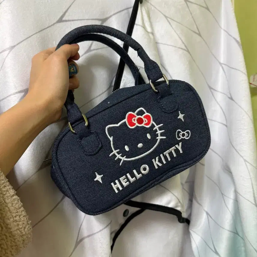 [BUNJANG] Hello Kitty Ytok Denim Mini Shoulder Bag / 헬로키티 ytok 데님 미니 숄더백