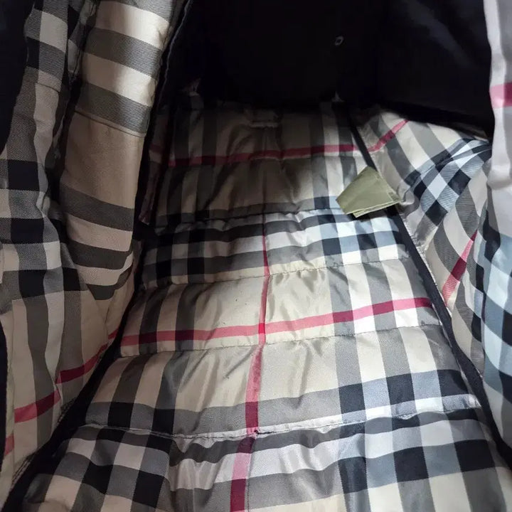 [BUNJANG] 정품 버버리 블랙 벨티드 패딩 코트 / 정품 버버리 블랙 벨티드 패딩 코트