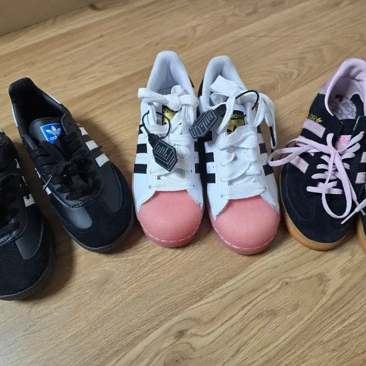 [BUNJANG] Adidas Superstar White Black Shock Purple Sneakers / 아디다스 슈퍼스타 화이트블랙 쇼크퍼플 225(새상품)