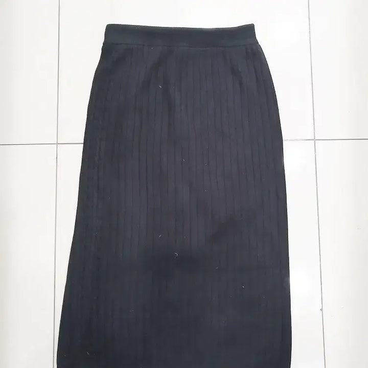 [BUNJANG] Maison de Roem Knit Long Skirt / maison de roem 73 허리밴딩 니트 롱치마 스커트 중고 검정