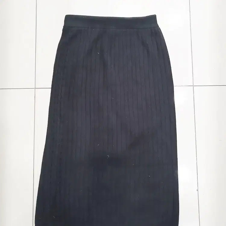[BUNJANG] Maison de Roem Knit Long Skirt / maison de roem 73 허리밴딩 니트 롱치마 스커트 중고 검정
