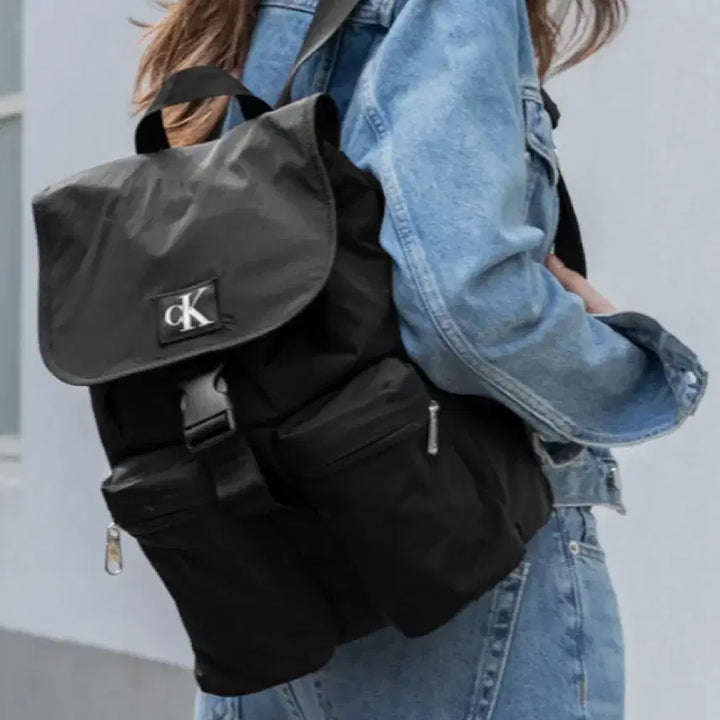 [BUNJANG] Calvin Klein Black Backpack / CK 캘빈클라인 진 블랙 백팩