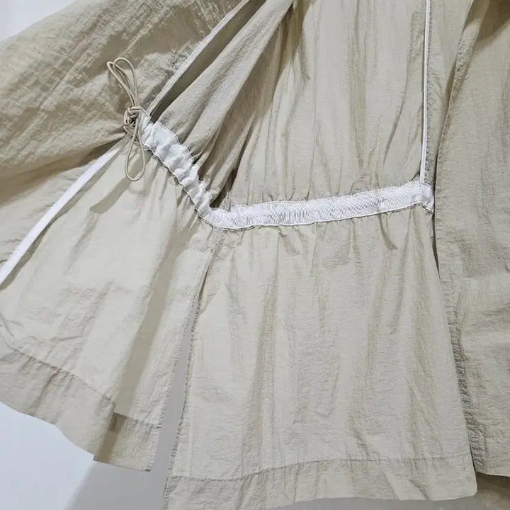 [BUNJANG] Monamari Ruffle Nylon Jacket / 모나마리 바스락 프릴점퍼