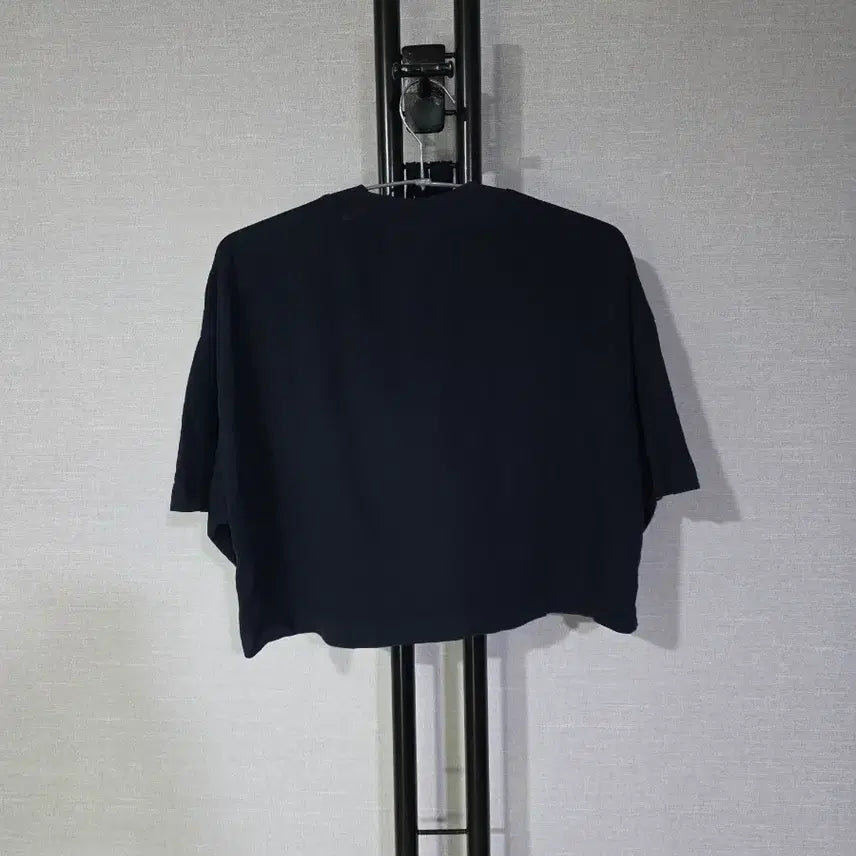 [BUNJANG] Fila Navy Crop T-shirt (S) / 휠라 네이비 크롭 반팔 티셔츠 S