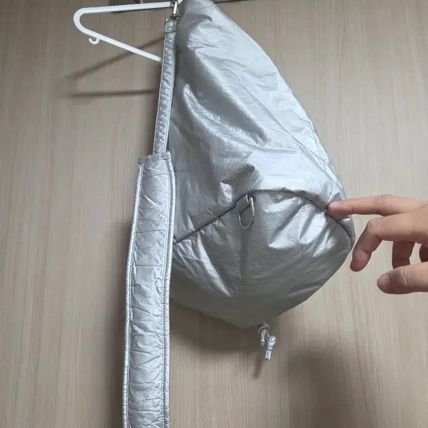 [BUNJANG] Fallett Silver Duffel Bag / Fallett 가방