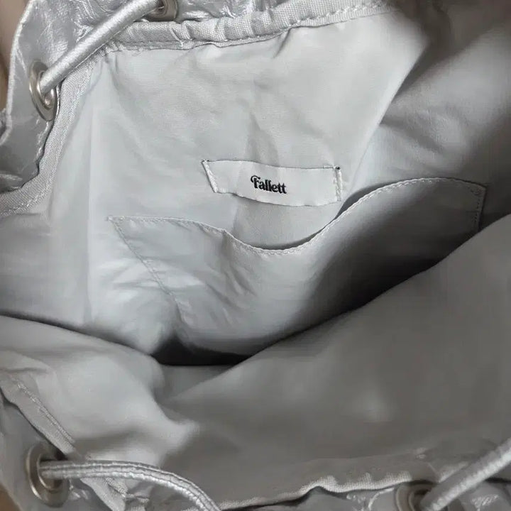 [BUNJANG] Fallett Silver Duffel Bag / Fallett 가방