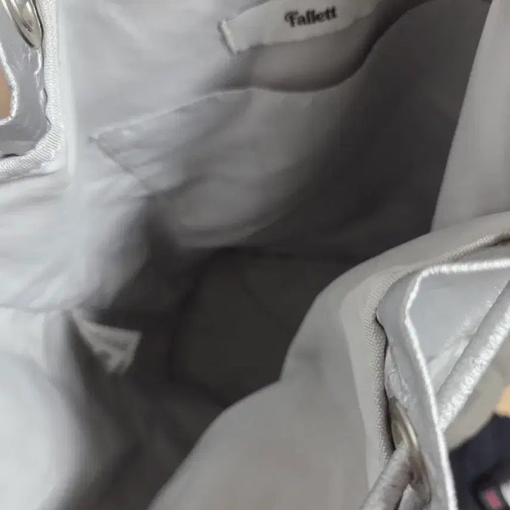 [BUNJANG] Fallett Silver Duffel Bag / Fallett 가방