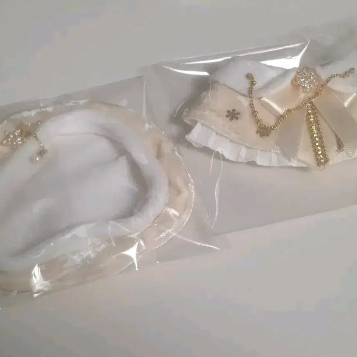 [BUNJANG] Nininimal Velvet Cape 10cm Doll Clothes Cream / 니니멀 벨벳 케이프 10cm 솜인형옷 크림 판매