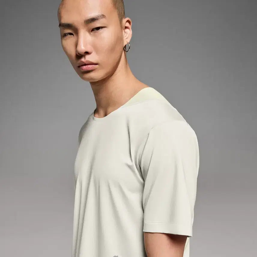 [BUNJANG] OnLearning Papf Moon Dust Short Sleeve T-Shirt / 온러닝 파프 반팔 티셔츠