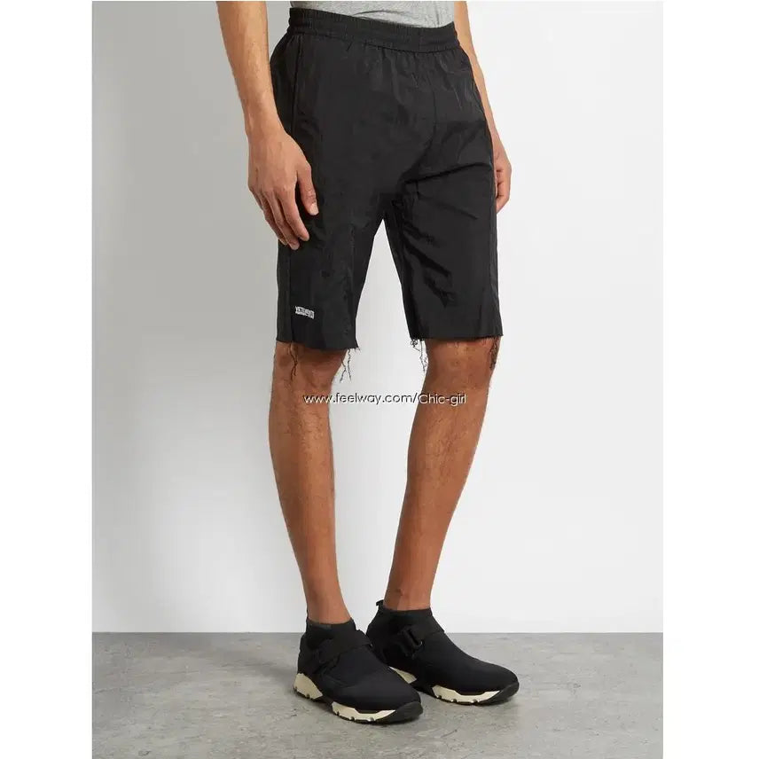 [BUNJANG] VETEMENTS Reebok Black Vintage Track Shorts / VETEMENTS 베트멍 리복 블랙 빈티지 추리닝 반바지