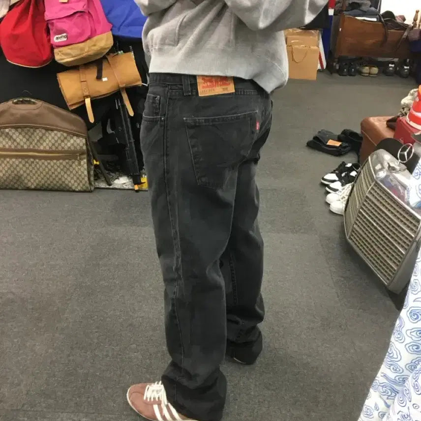 [SOLD OUT] Levis 리바이스 505 흑청 데님팬츠