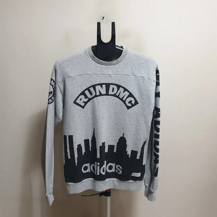 [BUNJANG] Adidas Crew Neck Sweatshirt (Size 95) / 아디다스 맨투맨라운드티셔츠/95