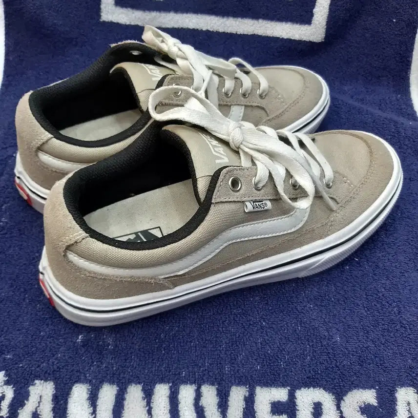 [BUNJANG] Vans Skate Shoes Beige Sneakers 240mm / 반스 스케이트화 베이지 운동화 240mm