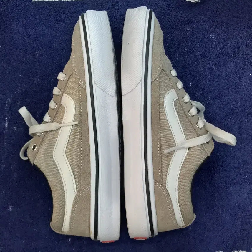 [BUNJANG] Vans Skate Shoes Beige Sneakers 240mm / 반스 스케이트화 베이지 운동화 240mm