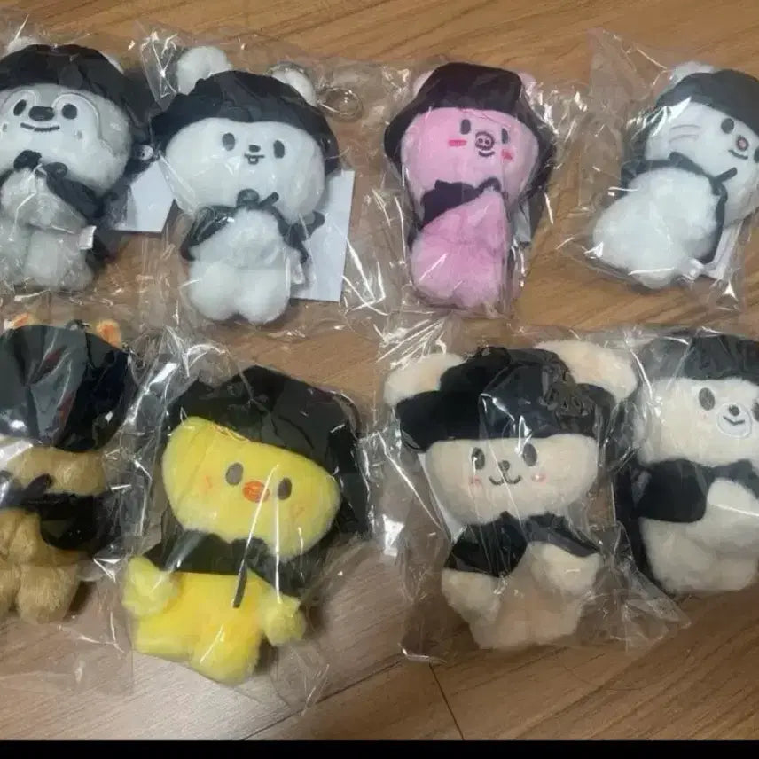 [BUNJANG] Stray Kids Skzoo DWAEKKI Magnet Keyring Bundle Set / 스키즈 스키주 두잇 마그넷 키링 8개 세트