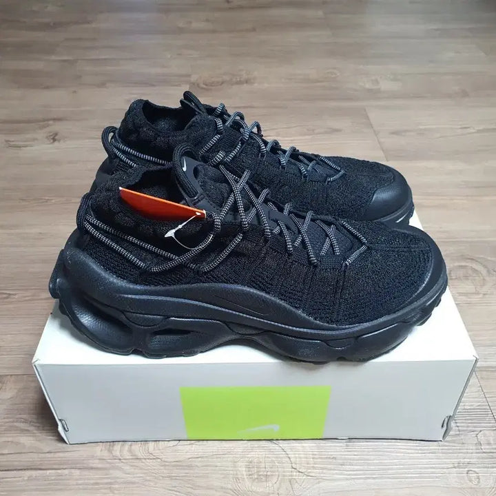 [BUNJANG] Nike Max Flyknit 260 Sneakers / (새제품)나이키 맥스 플라이니트 260