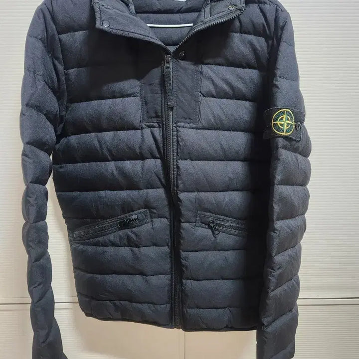 [BUNJANG] Unbranded Lightweight Hooded Padded Jacket (M) / 경량패딩 m
