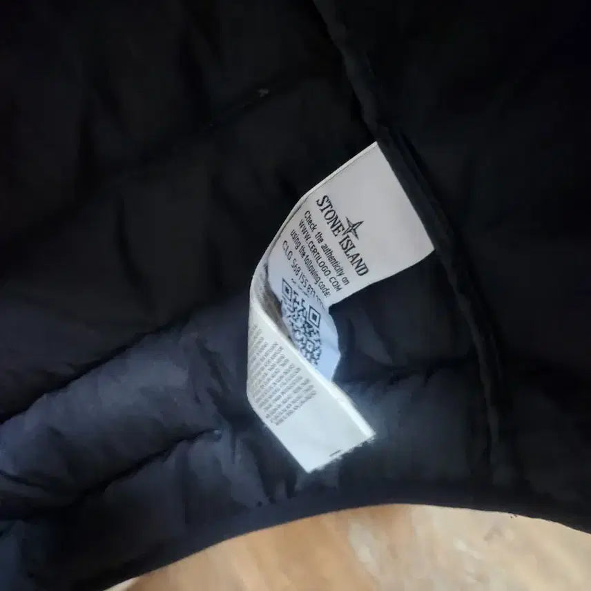 [BUNJANG] Unbranded Lightweight Hooded Padded Jacket (M) / 경량패딩 m