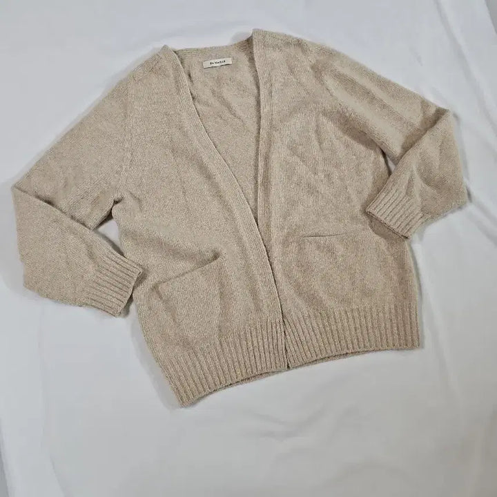 [BUNJANG] De MAILLE Fox Wool Pocket Cardigan Beige / [드마이어] De MAILLE 폭스울 포켓 가디건 베이지