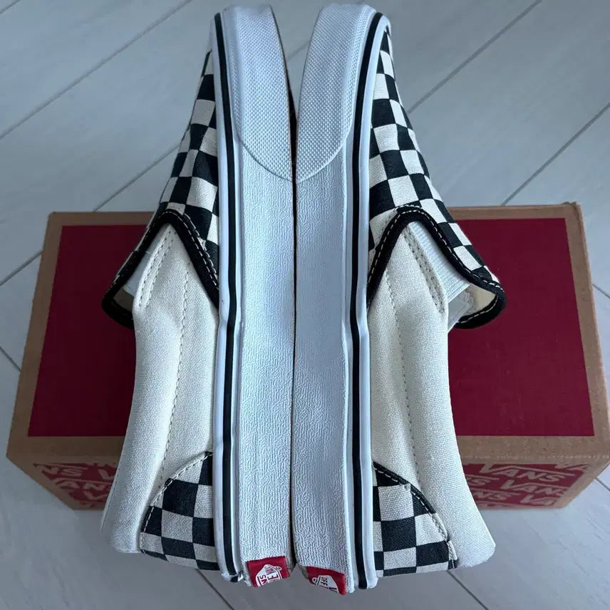 [BUNJANG] Vans Slip-On Checkerboard Sneakers (230) / 반스 슬립온 체커보드(230)