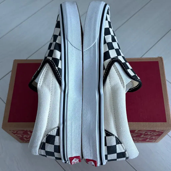 [BUNJANG] Vans Slip-On Checkerboard Sneakers (230) / 반스 슬립온 체커보드(230)