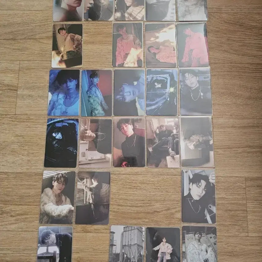 [BUNJANG] SEVENTEEN Vernon TTT Black Eye Photocard Bundle Set / 세븐틴 버논 TTT 블랙아이 트레카 26장 일괄 판매 양도