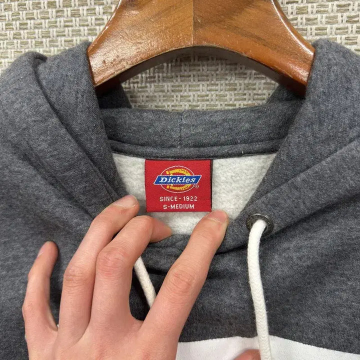 [BUNJANG] Dickies Big Print Logo Fleece Hoodie / 디키즈 캐주얼 빅프린팅로고 약기모 후드티 SM A07776