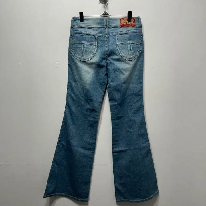 [BUNJANG] UGIZ Denim Bootcut Jeans 26 inch / UGIZ  데님 부츠컷 청바지 26인치 새상품