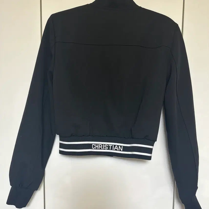 [BUNJANG] EMOTI Black Crop Baseball Jacket Skirt-Pants Set / EMOTI 블랙 크롭 야구 점퍼 스커트바지세트