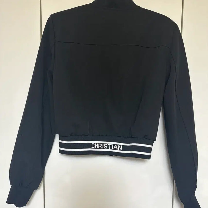 [BUNJANG] EMOTI Black Crop Baseball Jacket Skirt-Pants Set / EMOTI 블랙 크롭 야구 점퍼 스커트바지세트