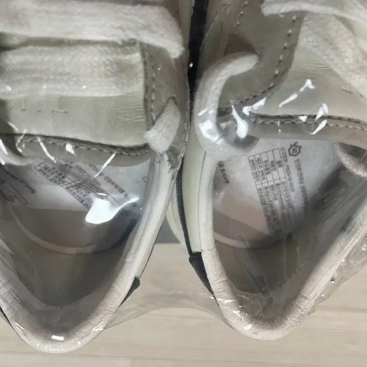 [BUNJANG] Time Homme Color Block Sneakers (22FW) - White / 타임옴므 컬러 블록 스니커즈 (22FW) 250